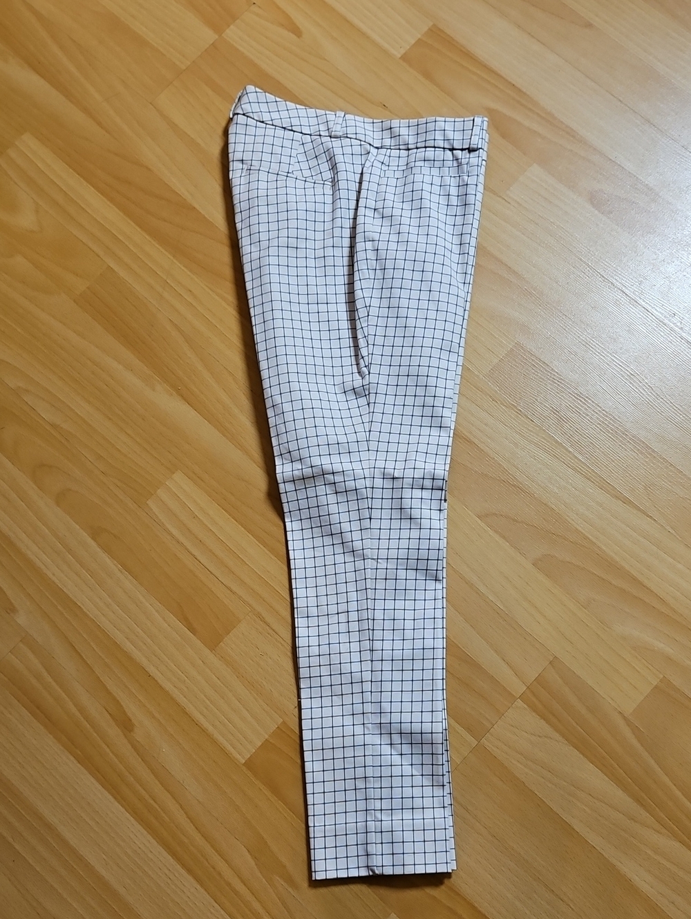 Banana Republic White Dress Pants with Black Windowpane Check